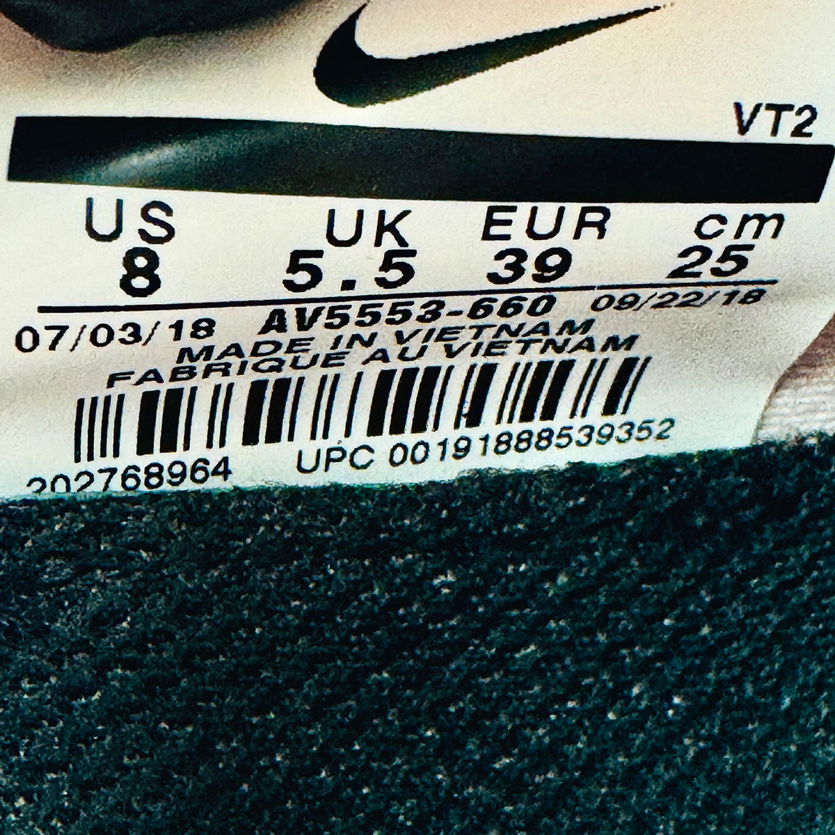 Nike Rise React Flyknit Shoes (Size 39) - AV5553-660