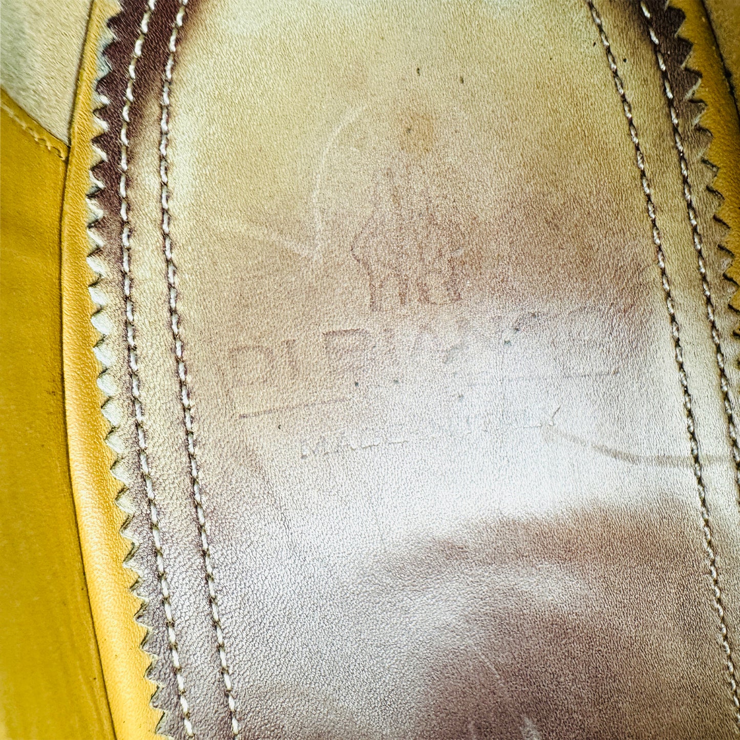 Scarpe di Bianco Black Leather Penny Loafers (Size 43.5)