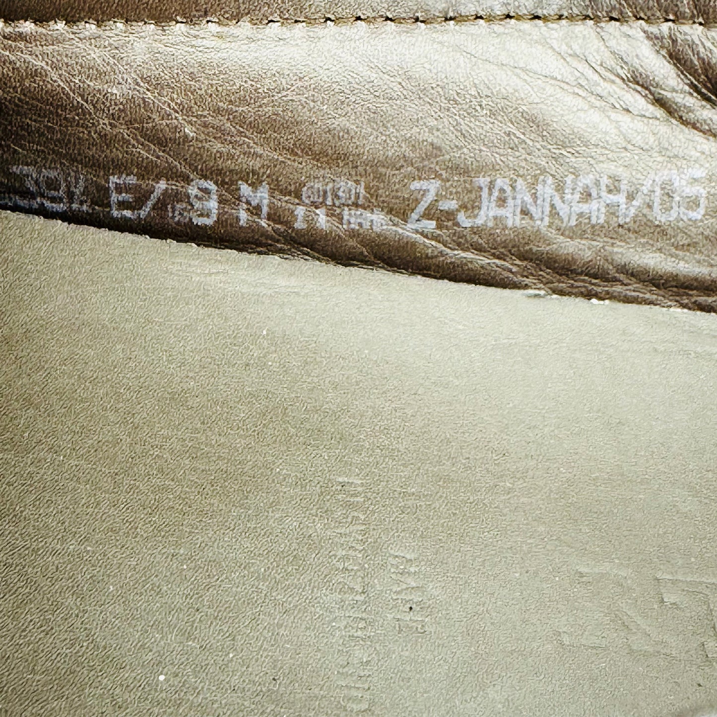 Bally Men's Brown Leather Loafers (Size 39.5/40)