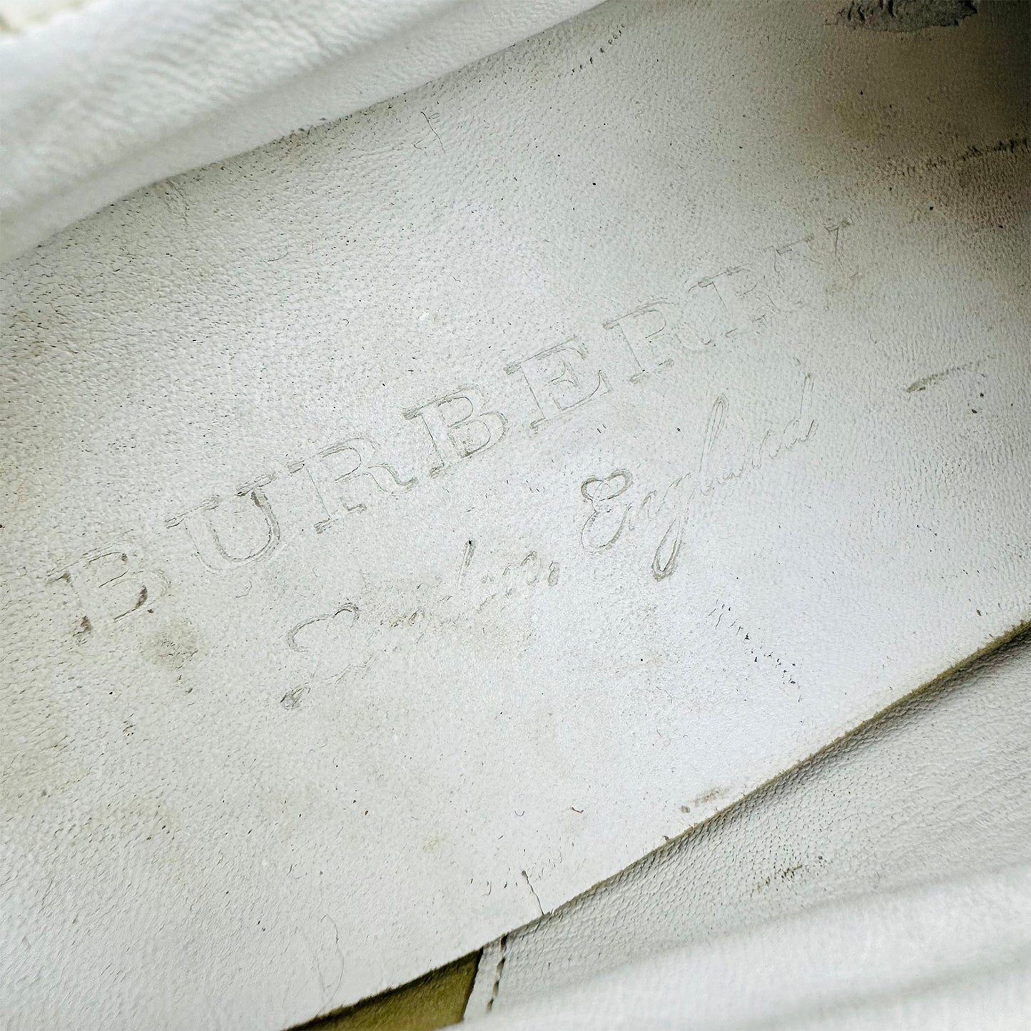 Burberry Men's Low-Top White Sneakers (Size 40/40.5)