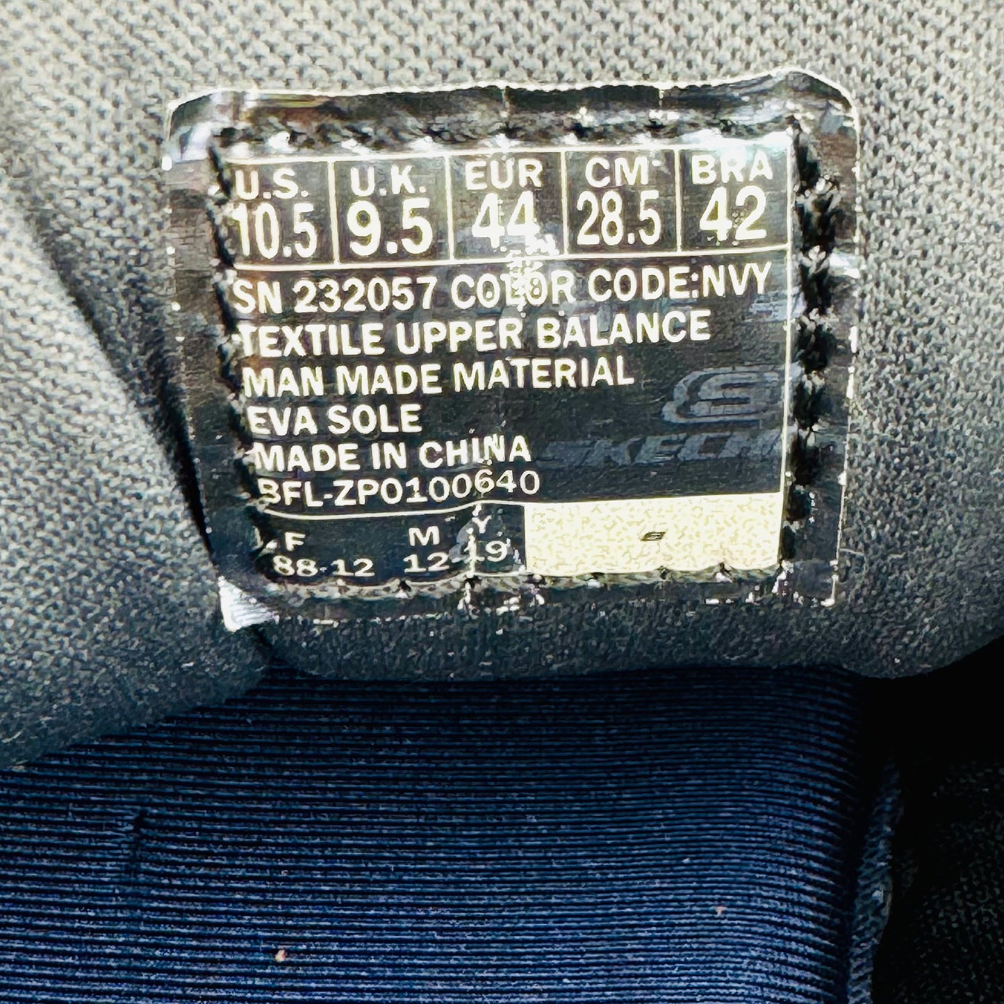 Skechers Summit Brisbane Shoes (Size 44) - 232057 NVY