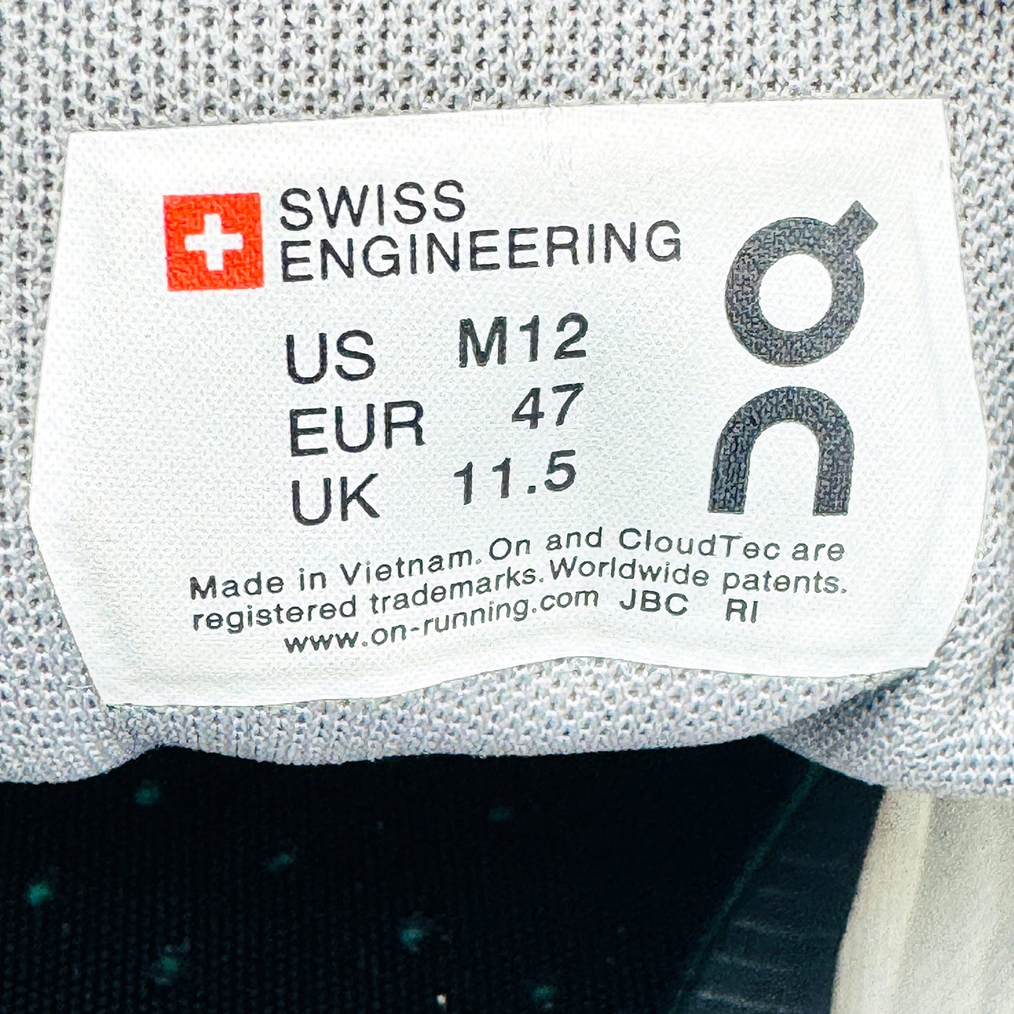 On Men's Cloud 5 Terry Sneakers (Size 47) - 99.98829