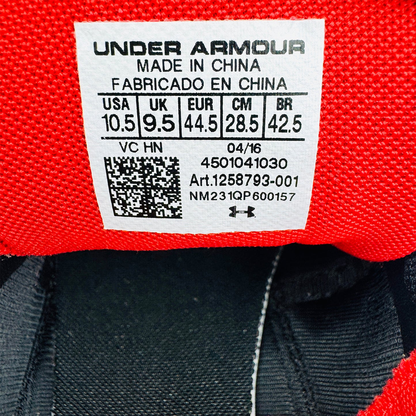 Under Armour Dash RN Grit Shoes (Size 44.5) - 1258793-001