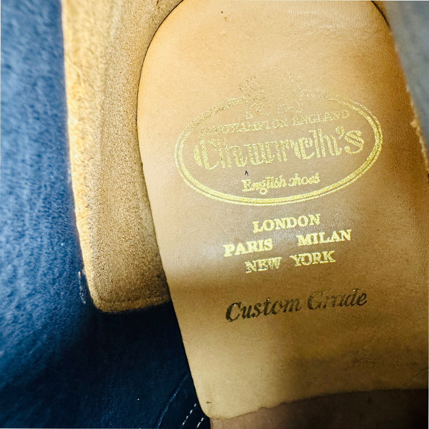 Church's Sahara Navy Blue Dainite Sole Chukka Boots (Size 42)