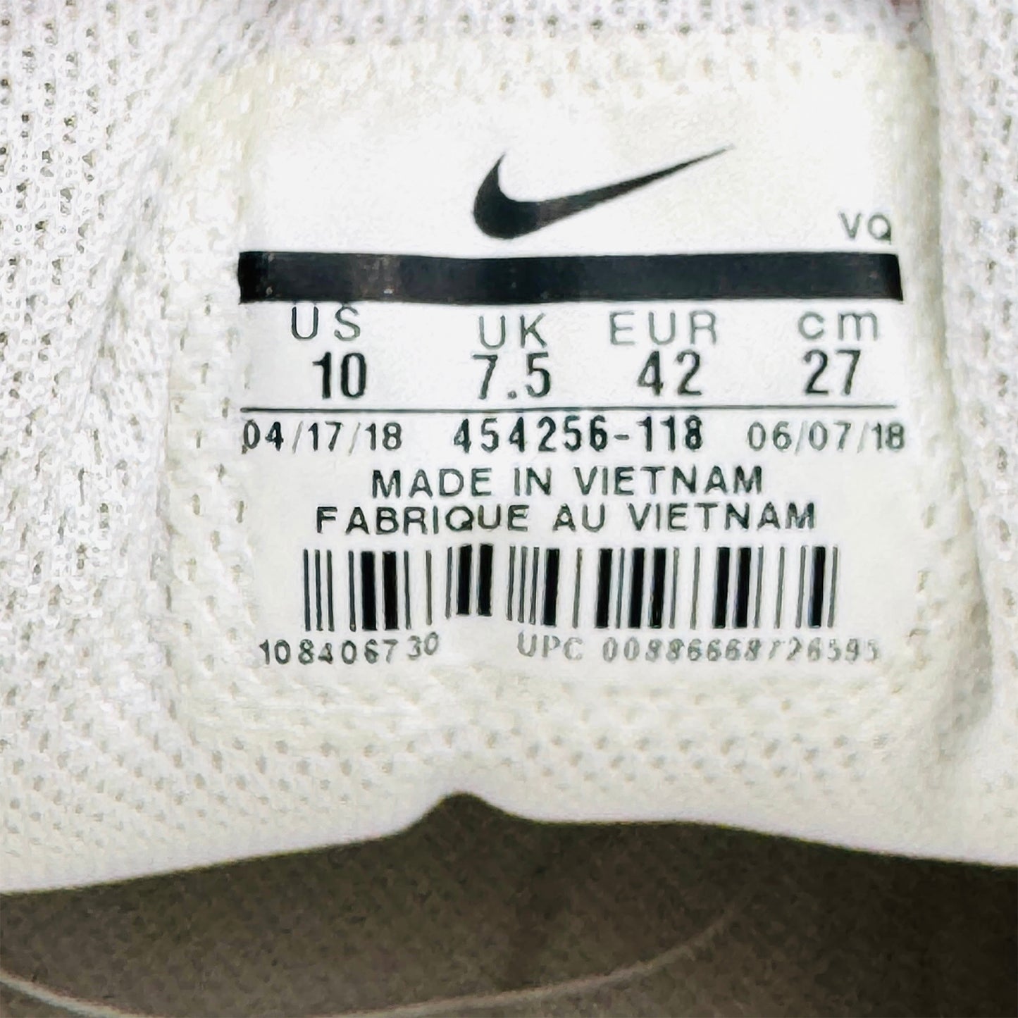Nike Court Majestic White Sneakers (Size 42) - 454256-118
