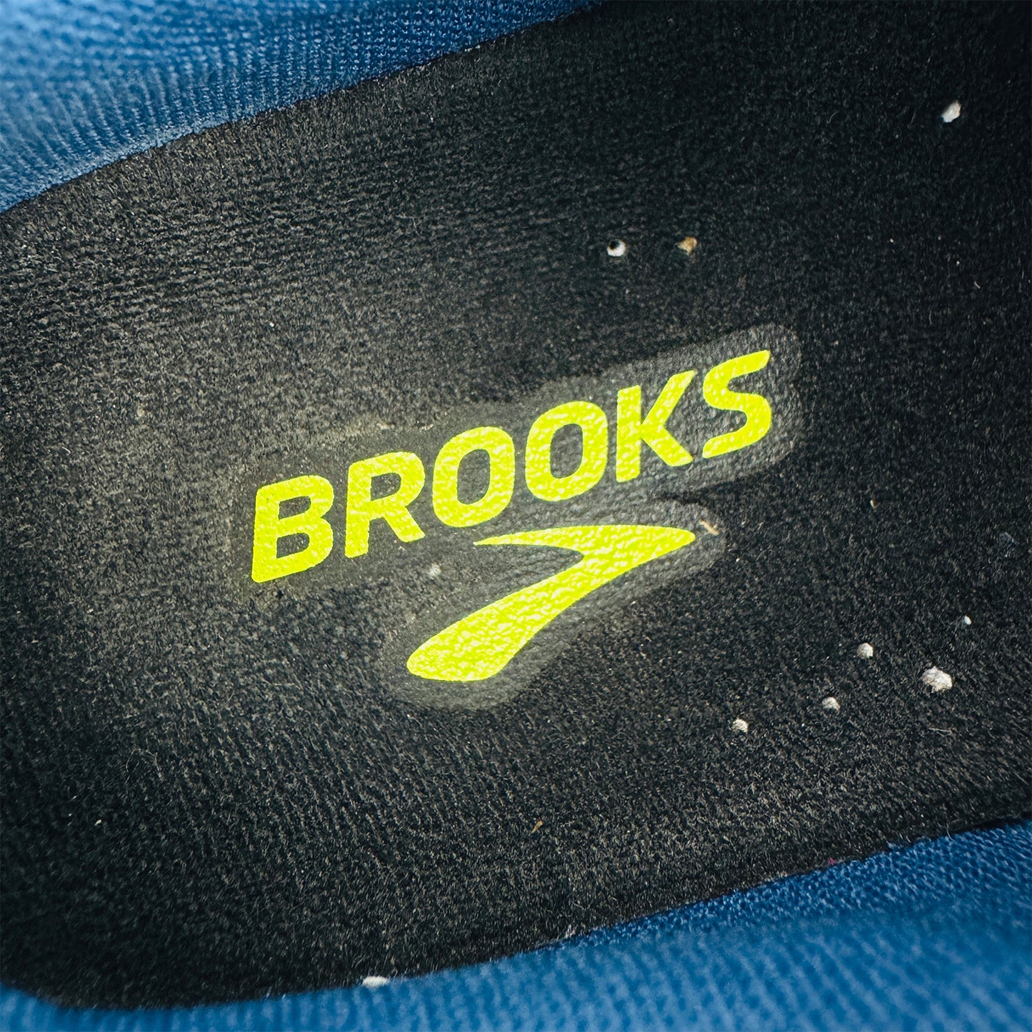 Brooks Men's Cascadia 17 Shoes (Size 42) - 1104031D395