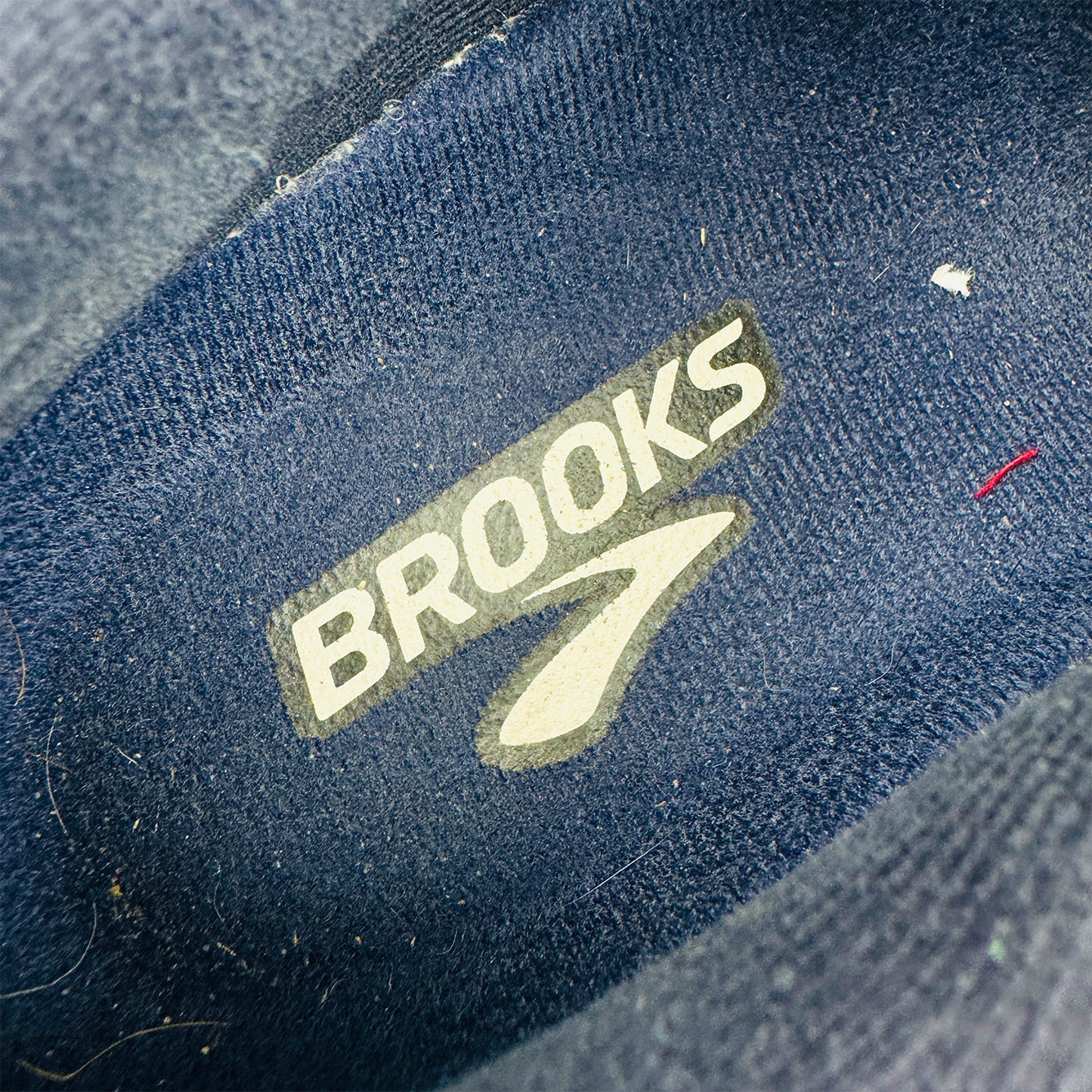 Brooks Dyad 11 Shoes (Size 42.5) - 1203121B496