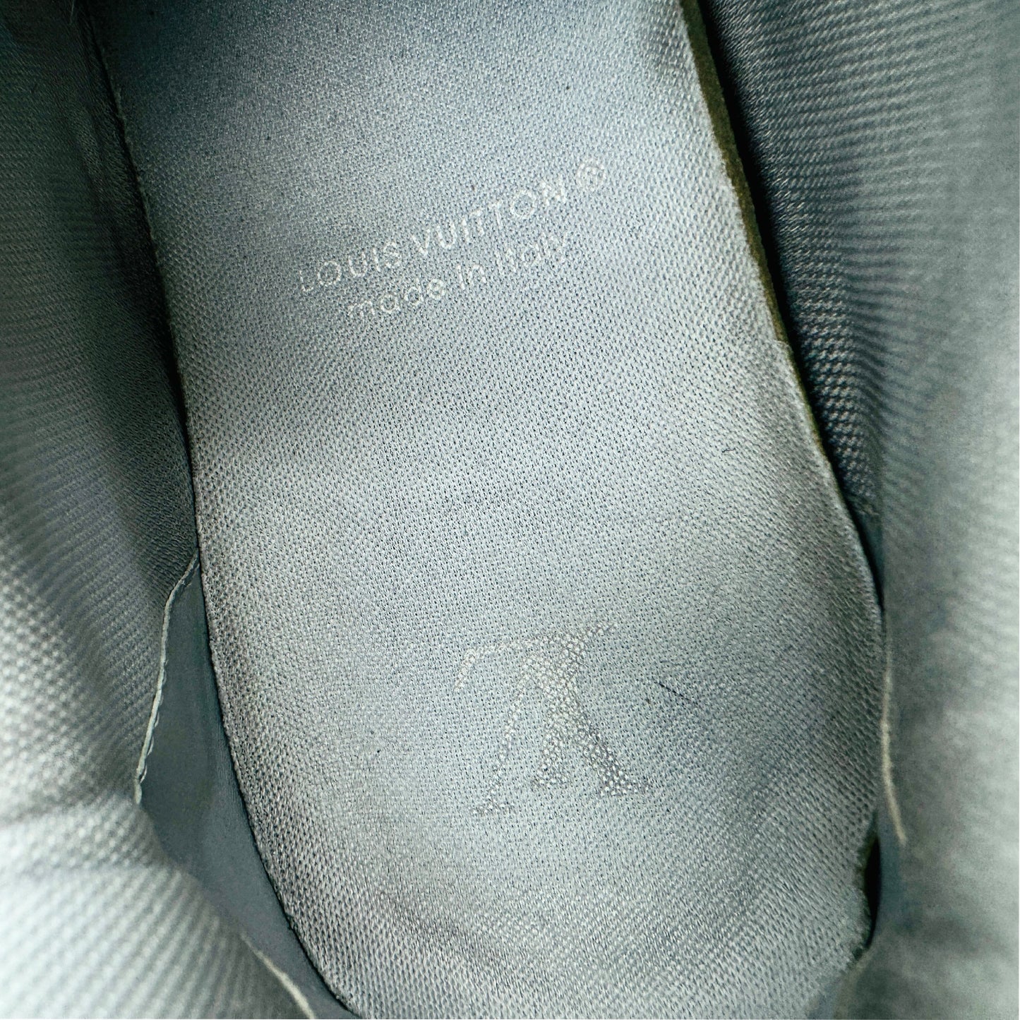 Louis Vuitton Trainer 'Grey White' Sneakers (Size 41) - 1ADF0X