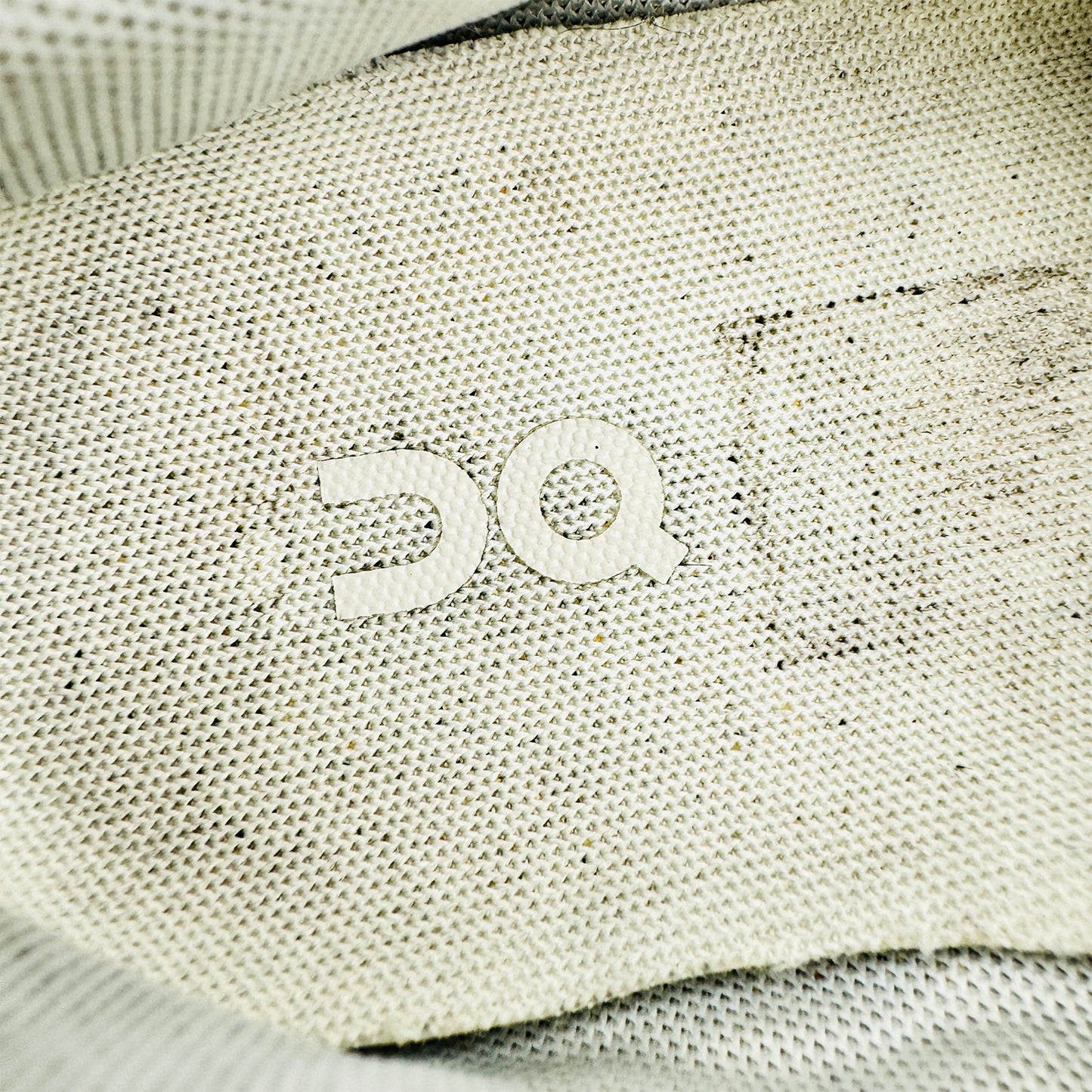 On Running Cloud 5 'Pearl' Shoes (Size 42) - 59.98773