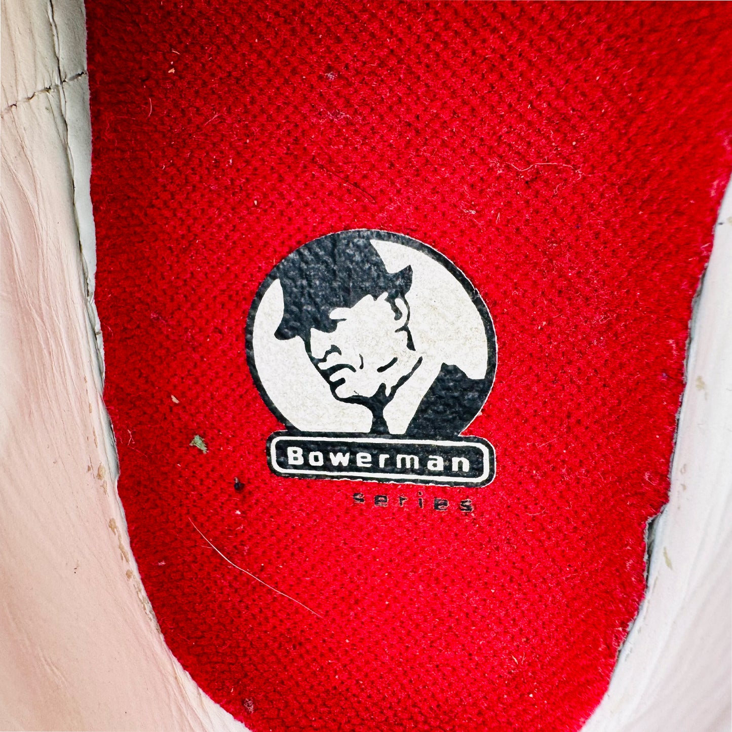 Gucci Ace Bee Embroidered Sneakers (Size 42) - 431942