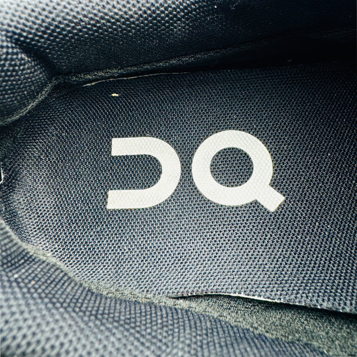On Running Cloud 5 Waterproof Shoes (Size 39) - 59.98838