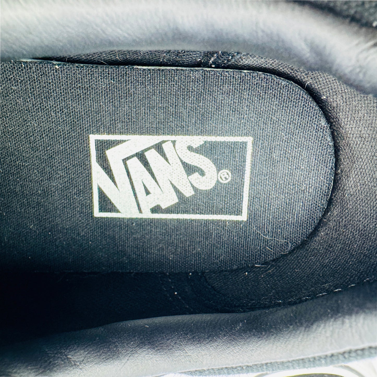 Vans Old Skool Black White Sneakers (Size 41/41.5) - 507452