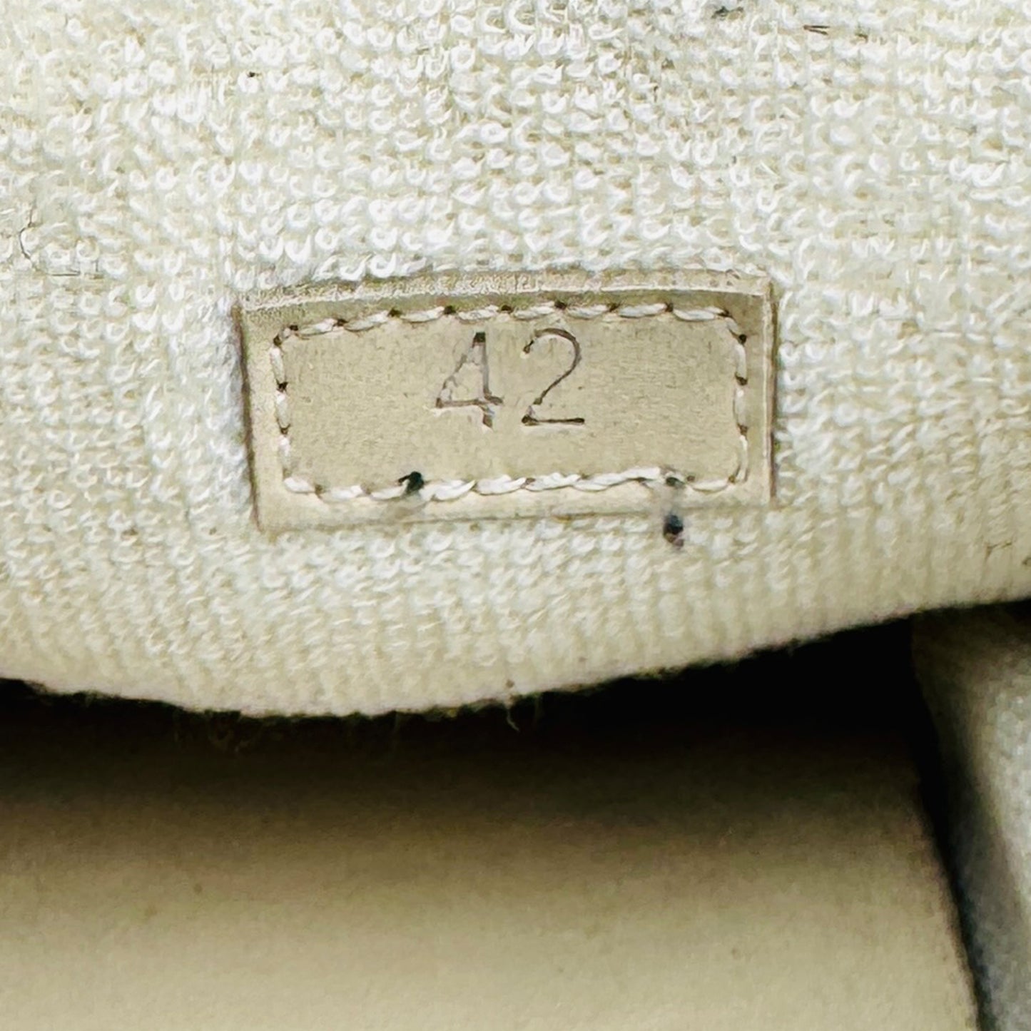 Gucci Screener White Web Stripe Sneakers (Size 42/42.5)