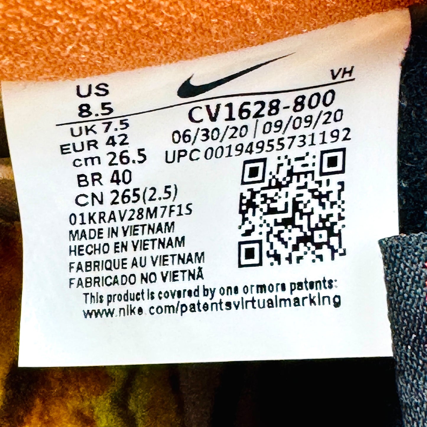 Nike SB Dunk Low Pro 'Street Hawker' Sneakers (Size 42) - CV1628-800