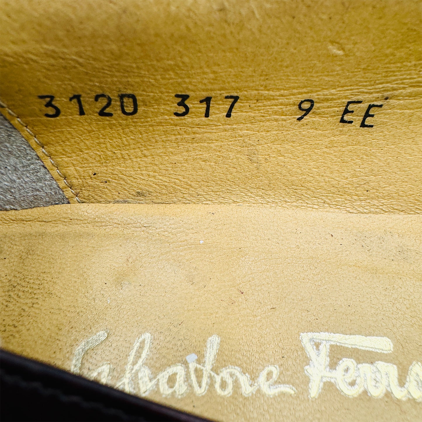 Salvatore Ferragamo Men's Brown Leather Loafers (Size 43)