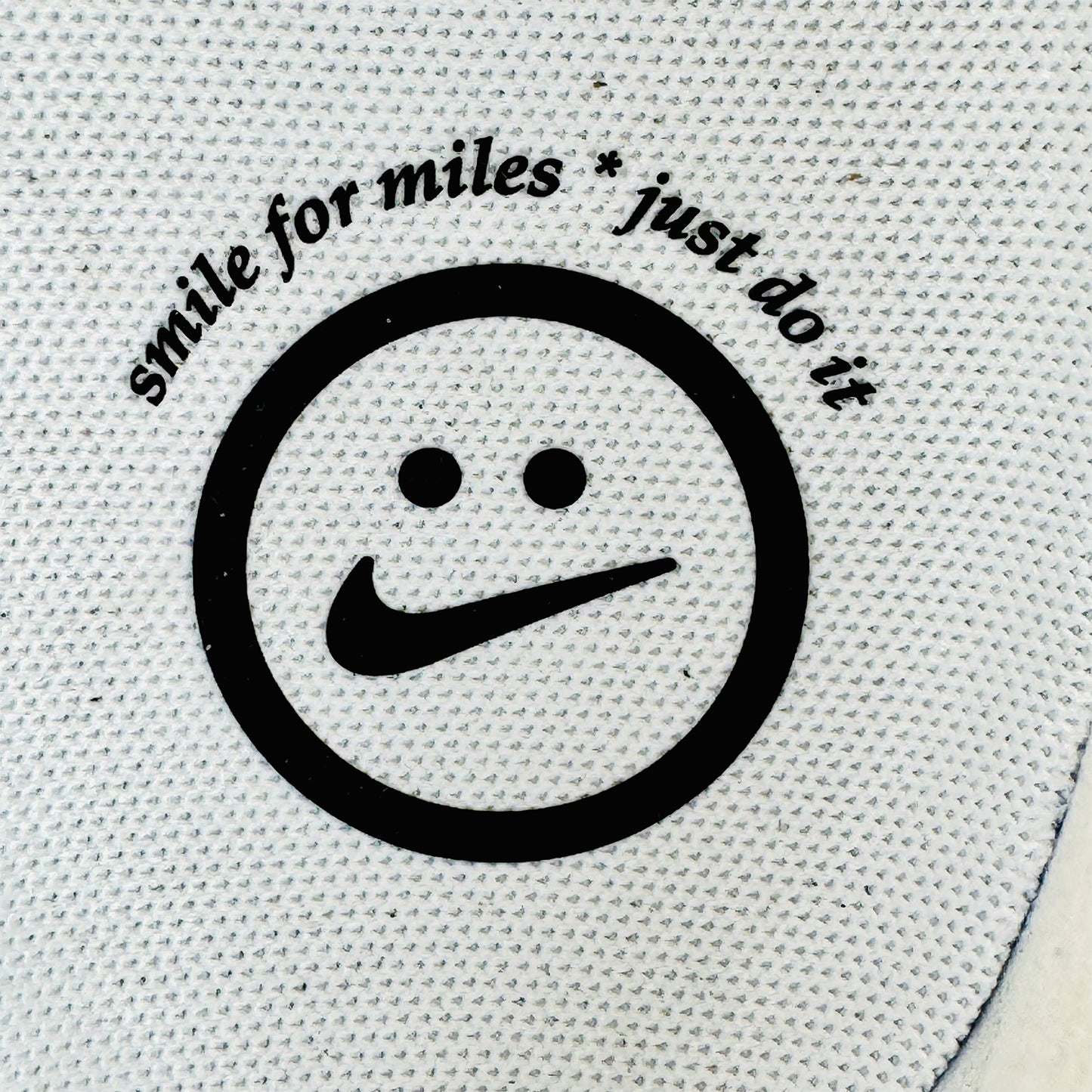 Nike ZoomX Invincible Run 3 Shoes (Size 42) - DR2615-009