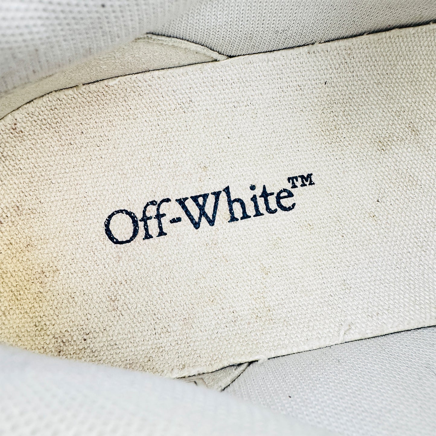 Off-White Out Of Office OOO Sneakers (Size 40)