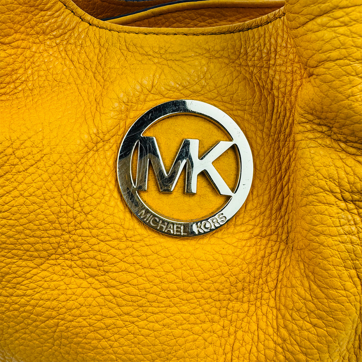 Michael Kors Fulton Chain Medium Hobo Bag - 35F5GFHE2L
