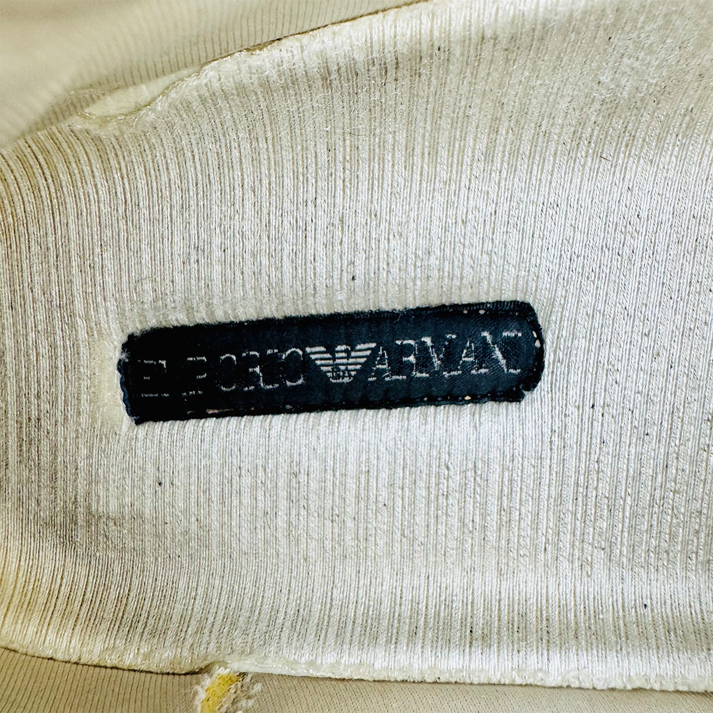 Emporio Armani Off-White Sneakers (Size 40) - X3X126 XN207