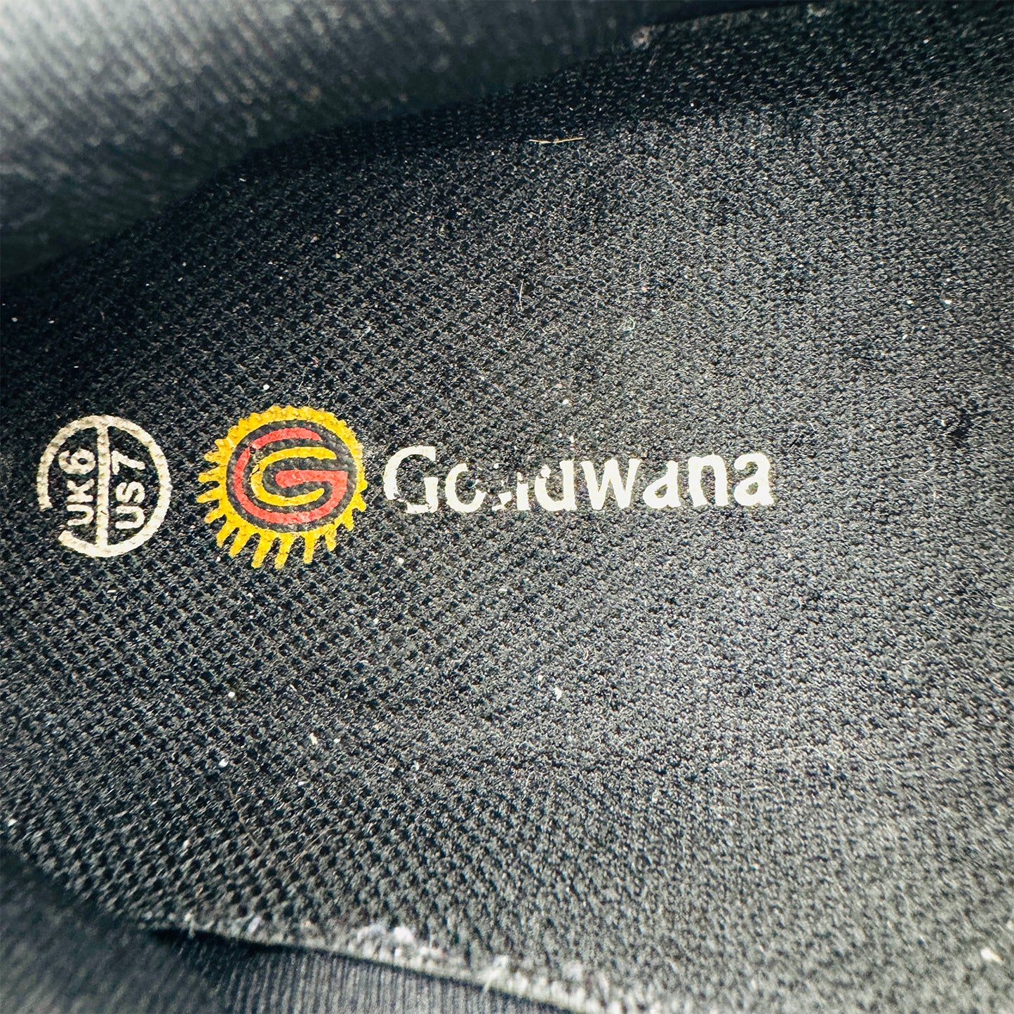 On Running Cloudrunner Shoes (Size 40) - 46.99019