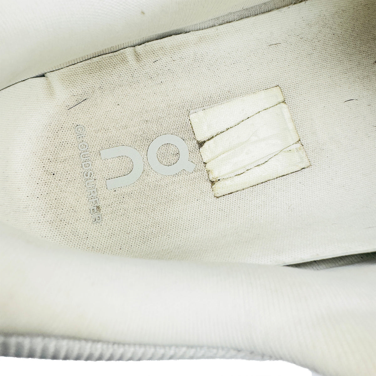 On Running Cloudsurfer Shoes (Size 40) - 3WD10440248