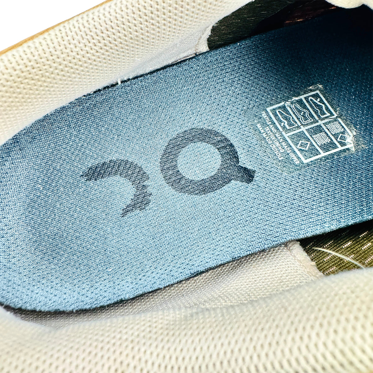 On Running Cloud 70|30 Shoes (Size 40)