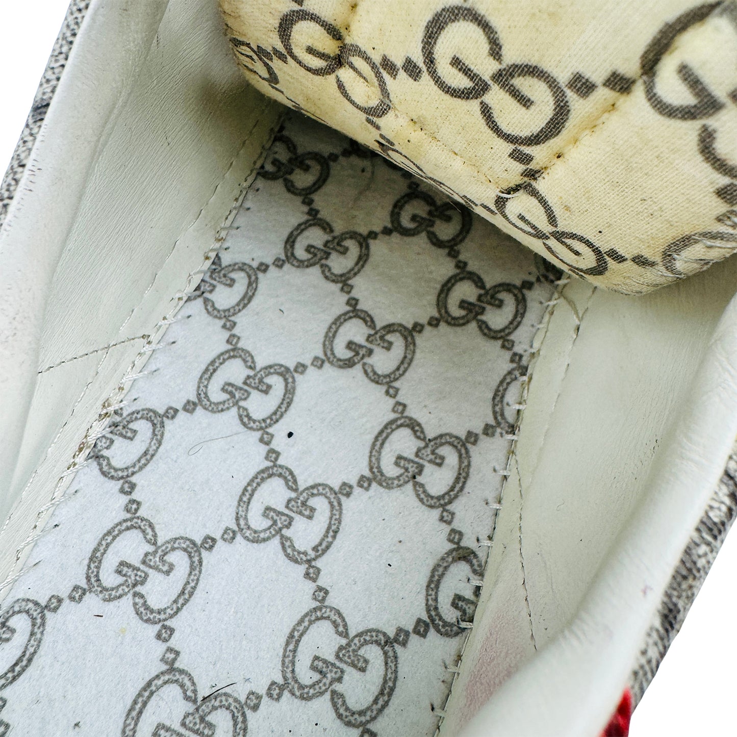 Gucci Ace GG Supreme Sneakers (Size 41/41.5)