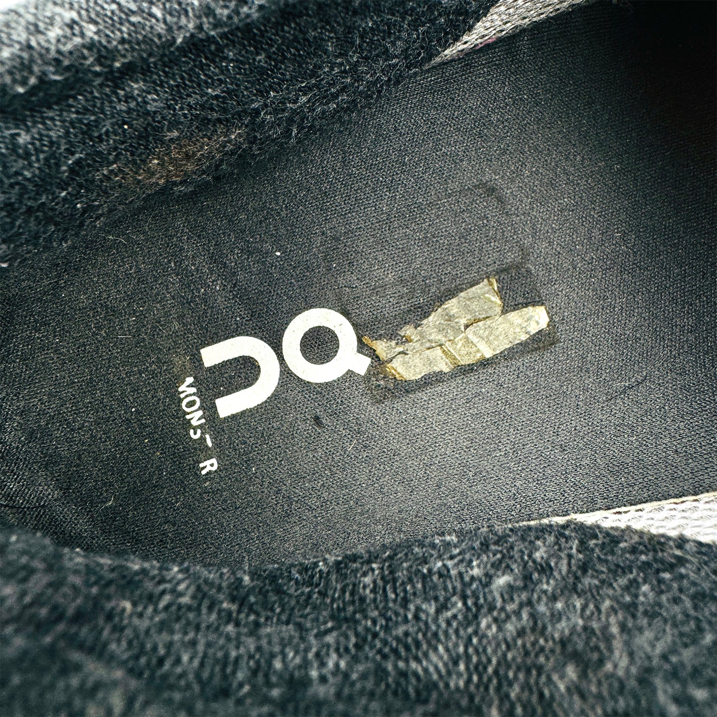 On Running Cloudmonster Shoes (Size 38.5) - 61.98652