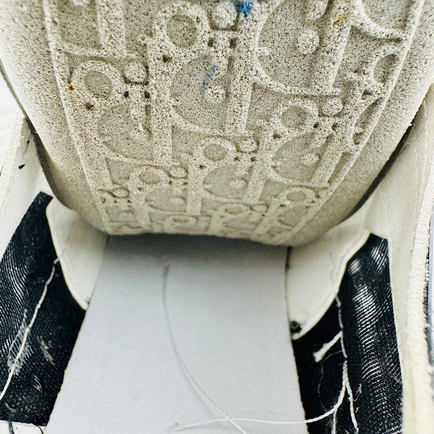 Dior B23 Low Top Oblique Canvas Sneakers (Size 43)