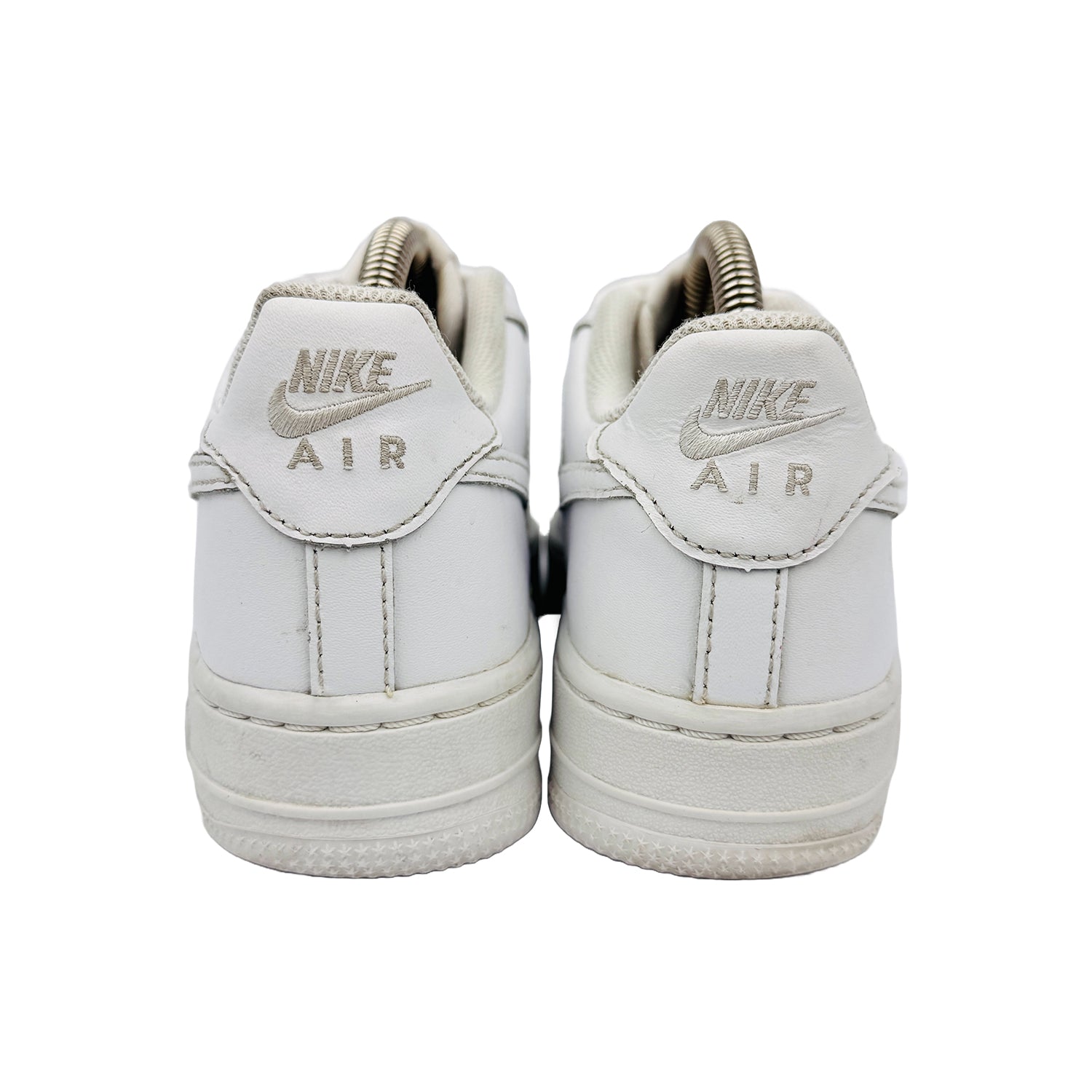 Back Side image of Nike Unisex White Air Force 1 LE Sneakers (Size 36.5) - FV5951-111