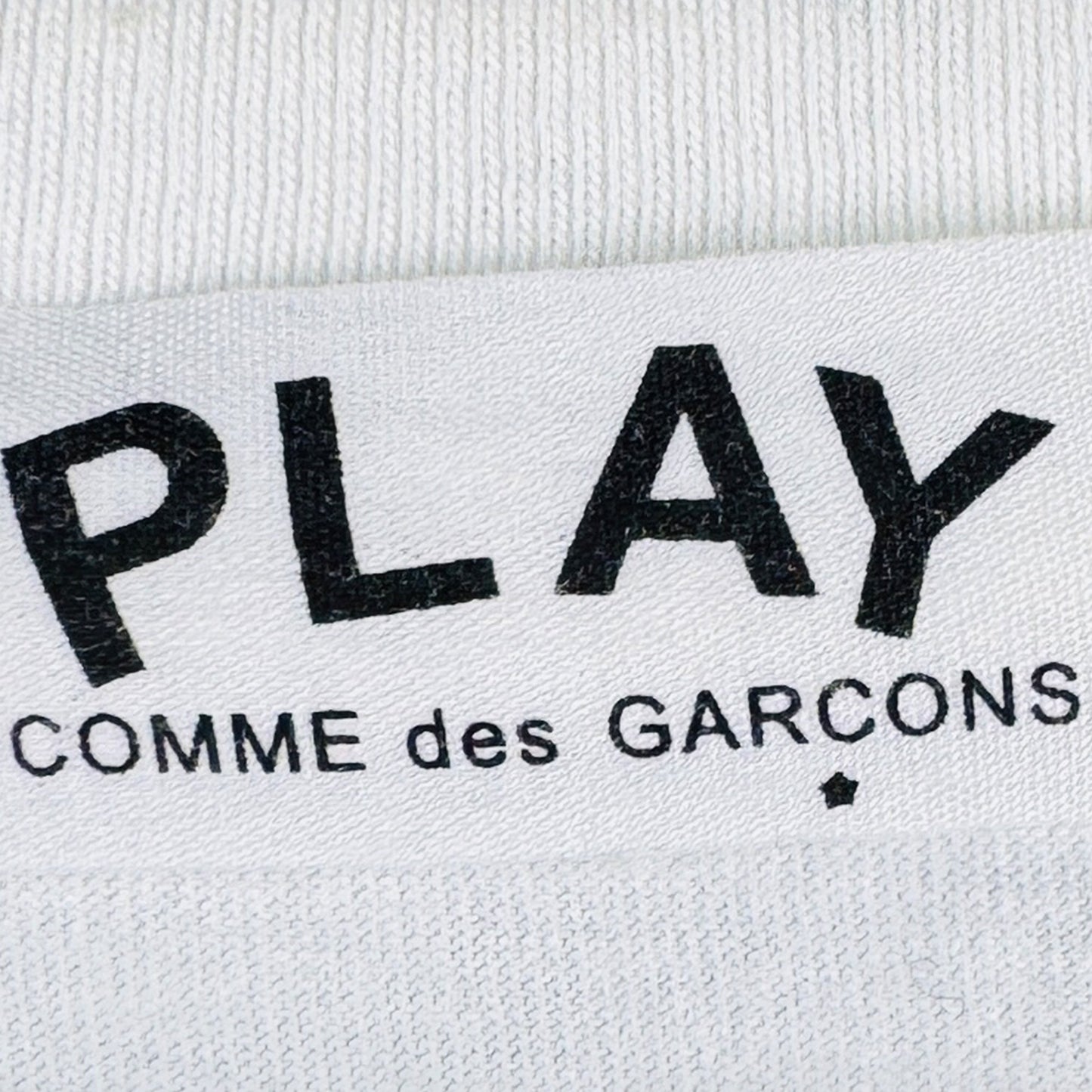 Comme Des Gracon PLAY White T-Shirt (Size Small)