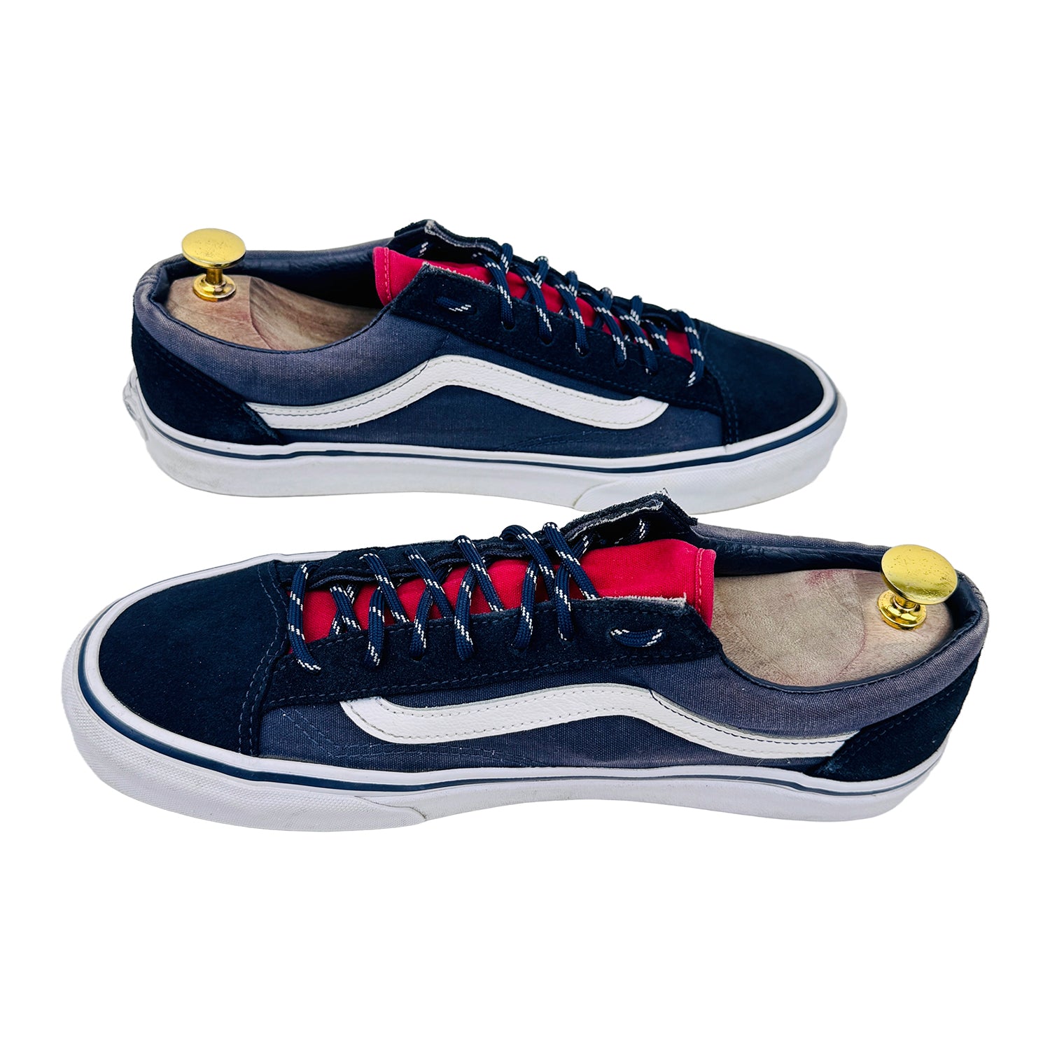 Cross image of Vans Old Skool Sneaker Shoes (Size 42.5) - 721278