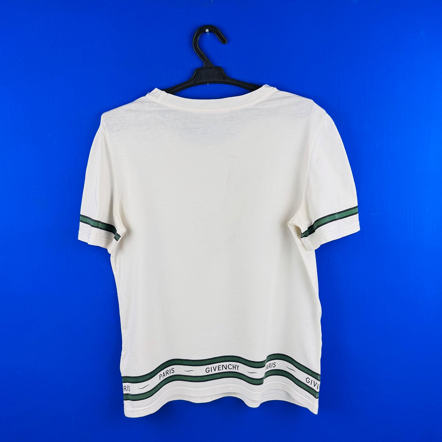 Givenchy Paris Men's White T-Shirt (Size Large) BM70BZ3002