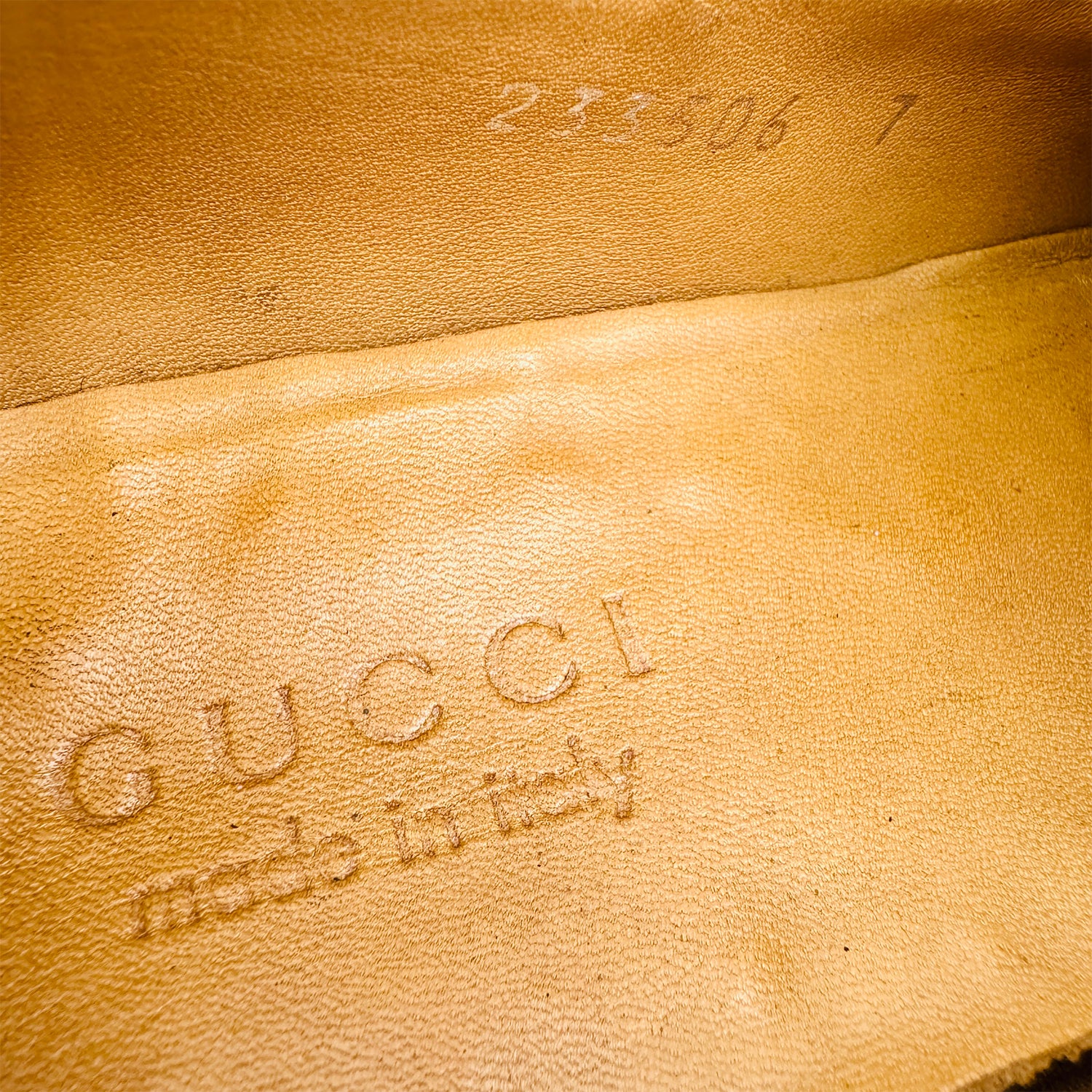 Inside sole printing of Gucci Men's GG Logo Black Loafers (Size 41/41.5) 233506