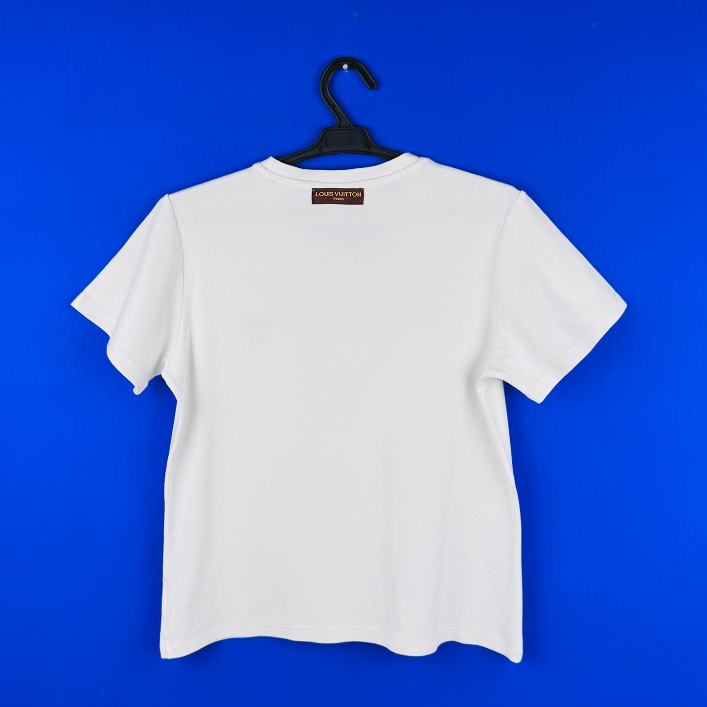 Louis Vuitton Women's White T-Shirt (Size Medium)