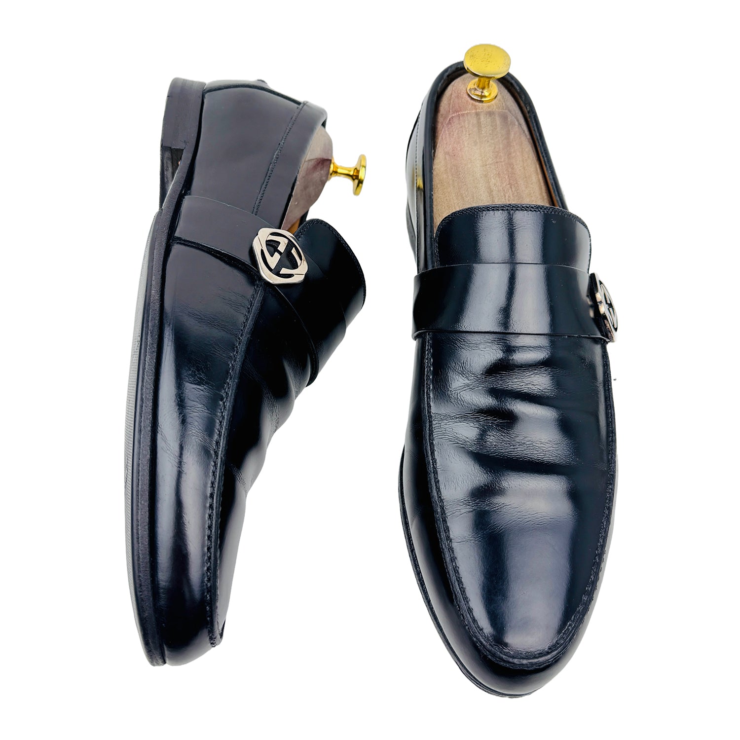 One Front One Cross Image of Gucci Men's GG Logo Black Loafers (Size 41/41.5) 233506