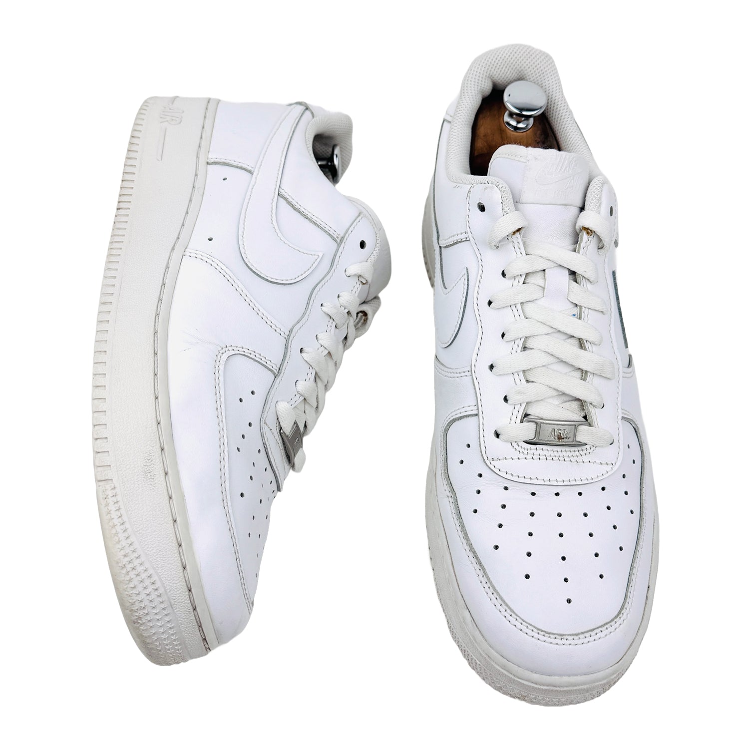 One Front One Cross image of Nike Men's White Airforce 1'07 Sneakers (Size 46) - CW2288-111