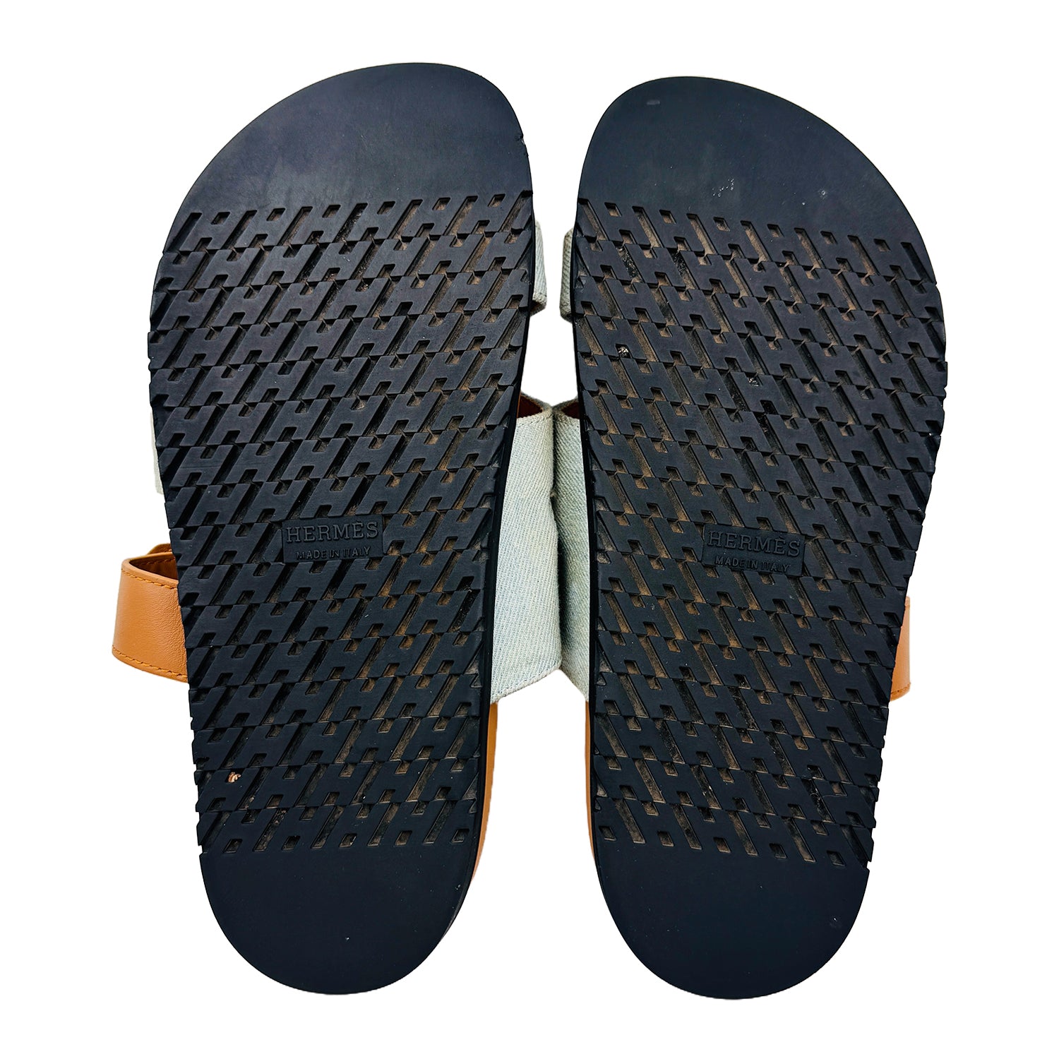 Outsole image of Hermes Men's Chypre Slippers -H231819ZHPN440