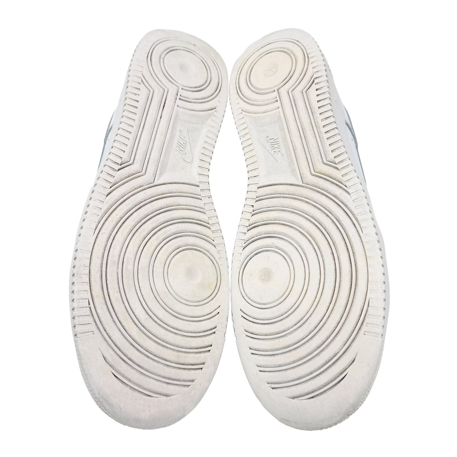 Outsole image of Nike Men's White Airforce 1'07 Sneakers (Size 46) - CW2288-111