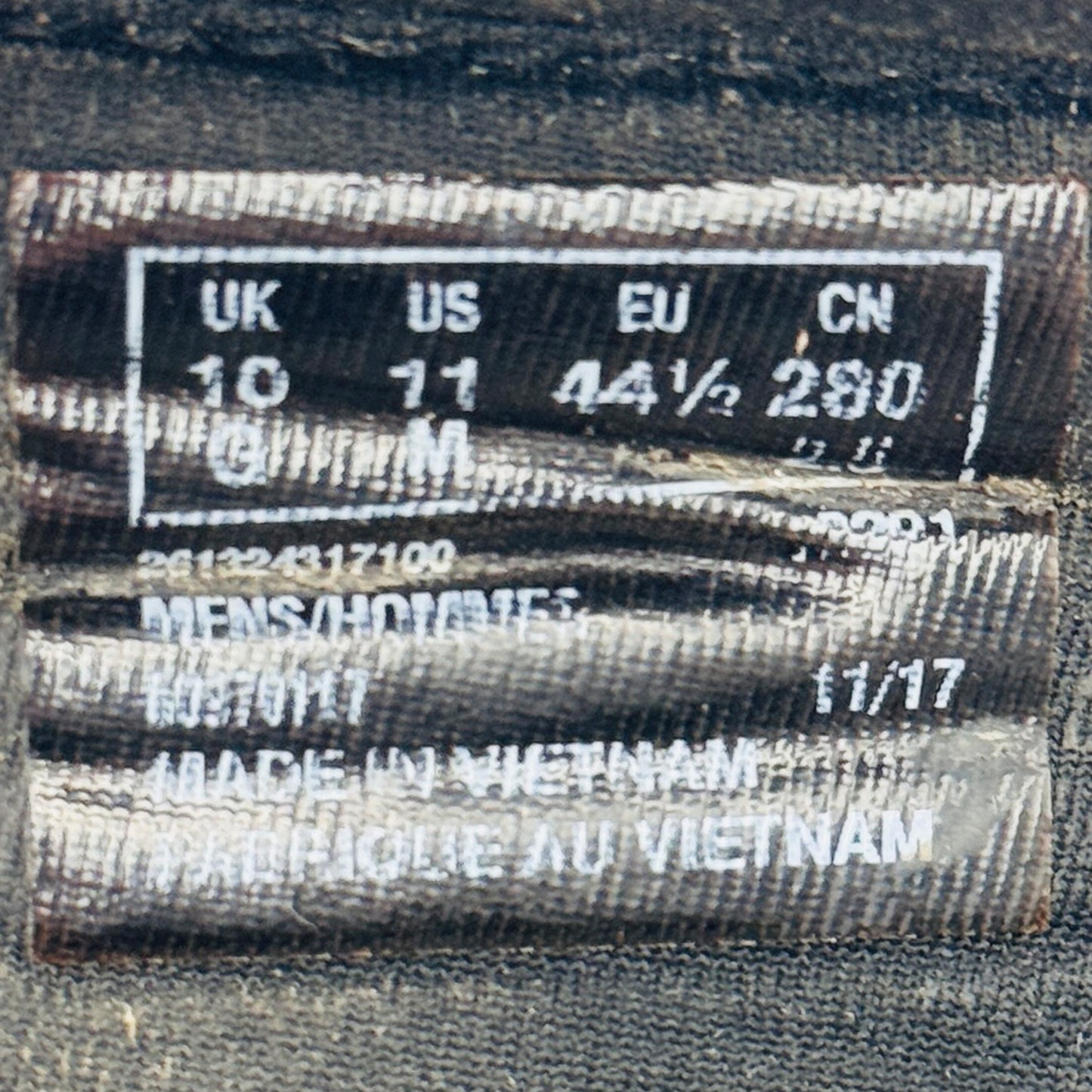Size Tag Image of Clarks Men's Garratt Slides (Size 44/44.5)