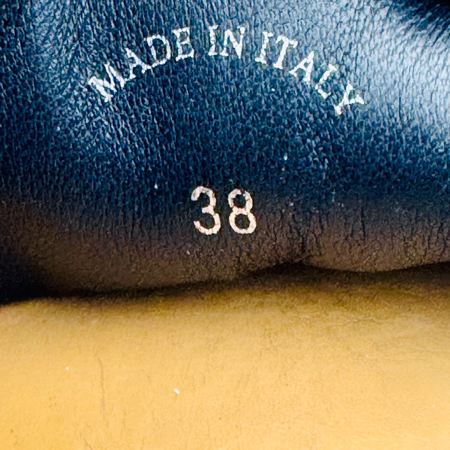 Size and made printing of Loro Piana Summer Walk Black Loafers (Size 38)