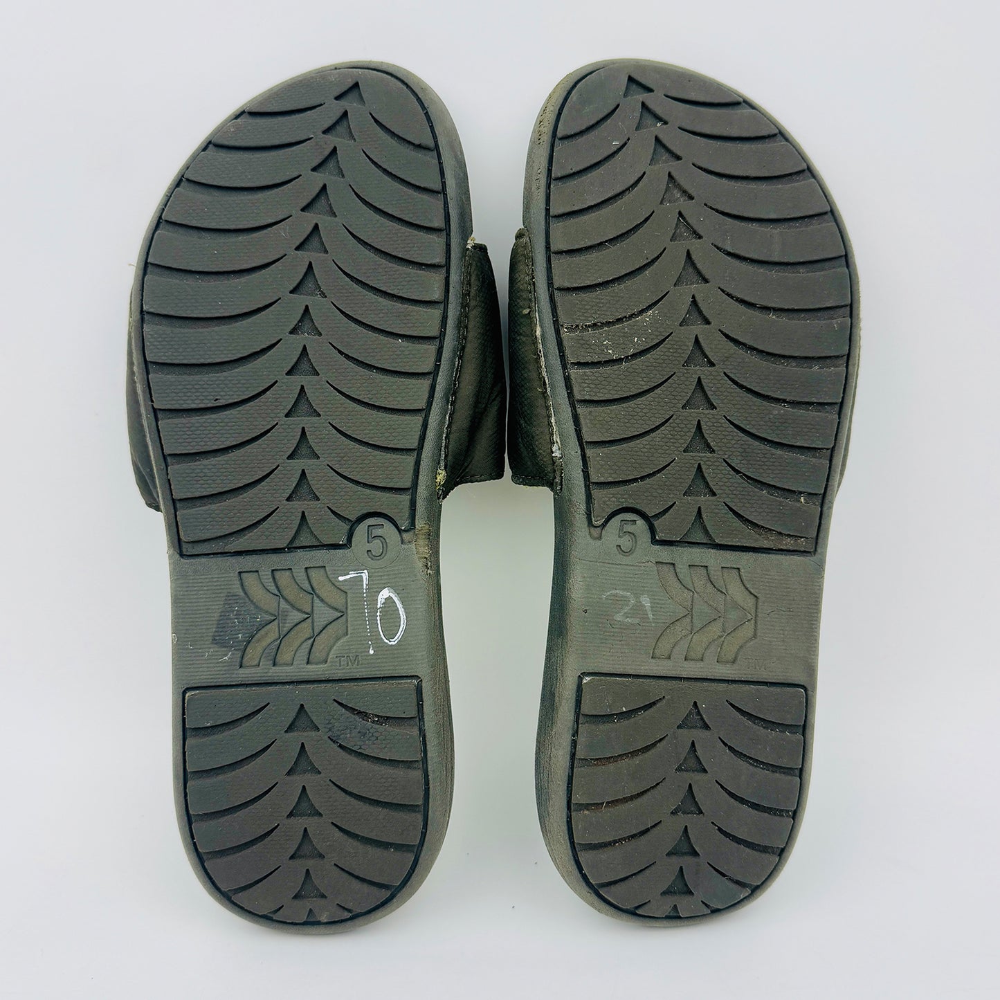 All In Motion Cypress Green Slides  (Size 38/39)