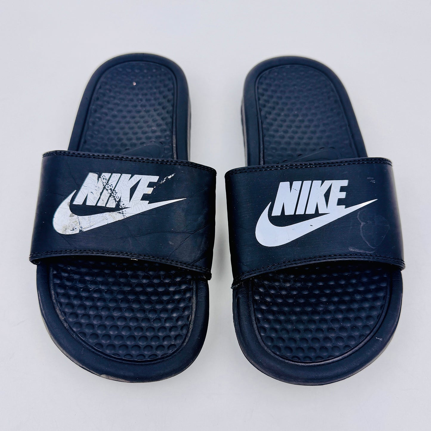 Nike Benassi Slides (Size 36/37) - 555628-002