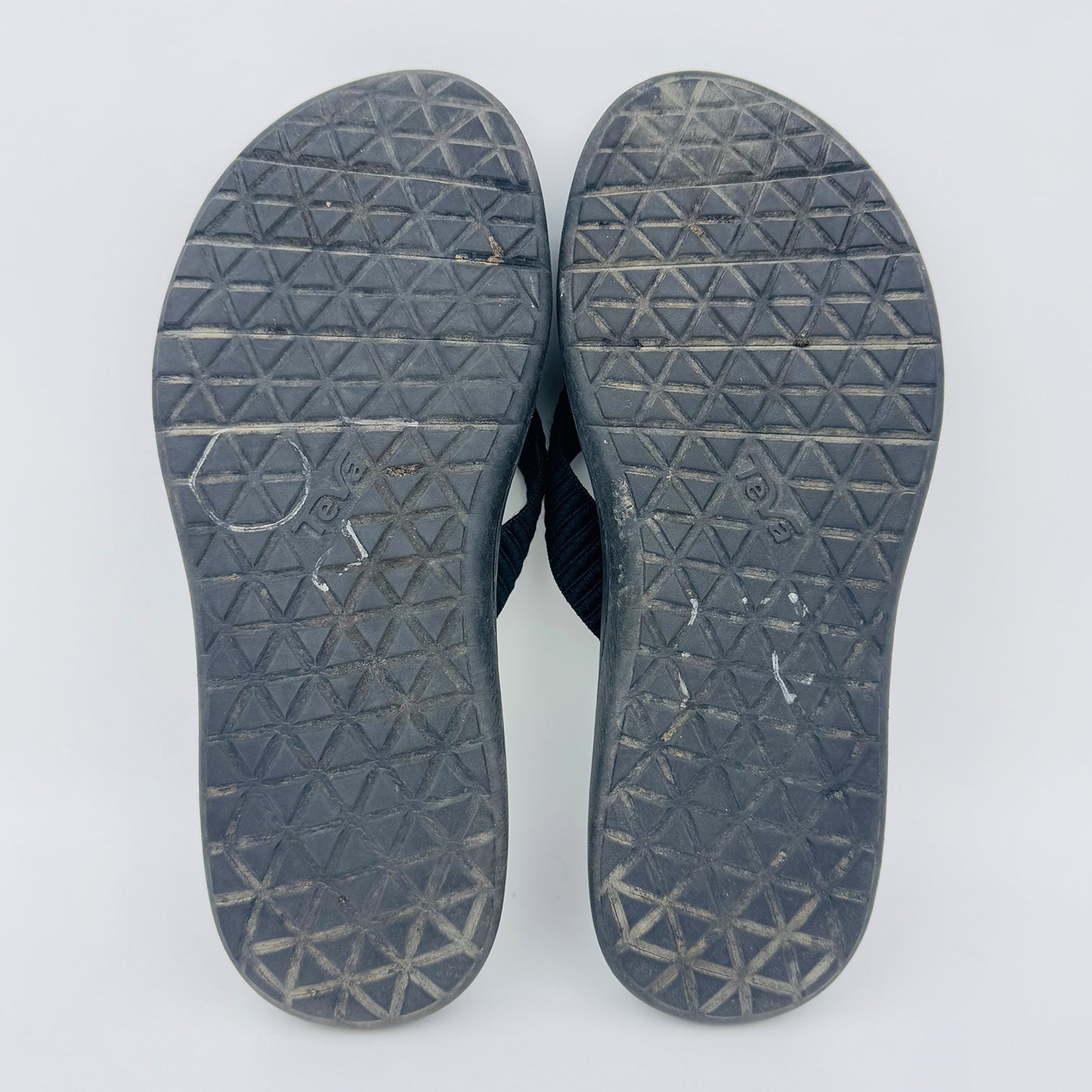 Teva Black Voya FlipFlop Slides (Size 39/40)